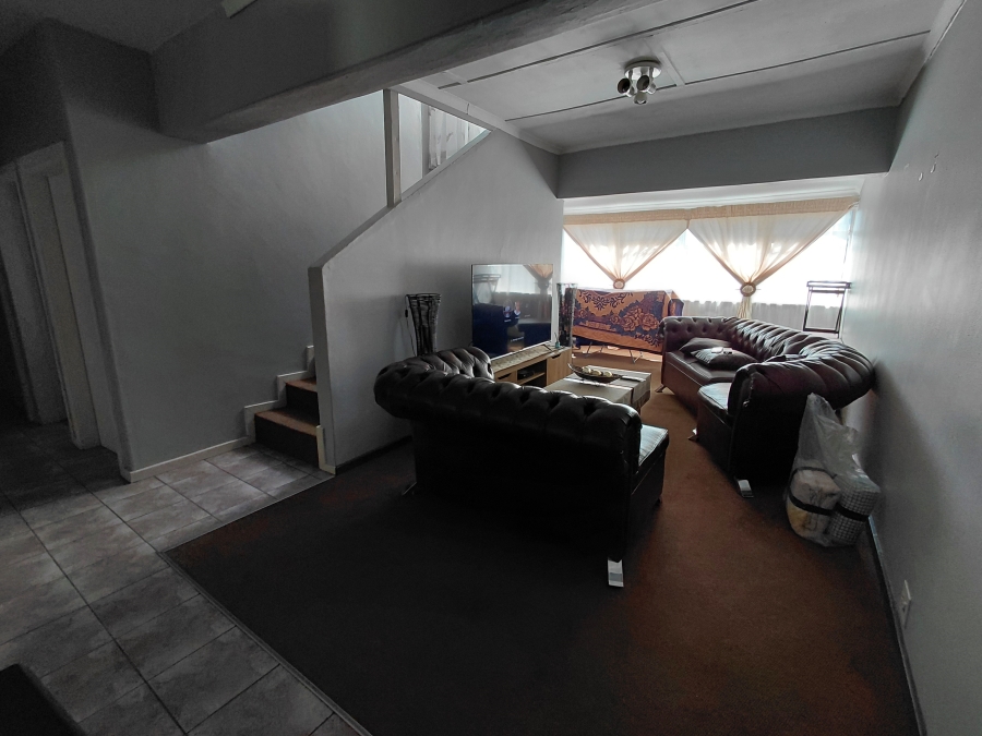 3 Bedroom Property for Sale in Adamayview North West